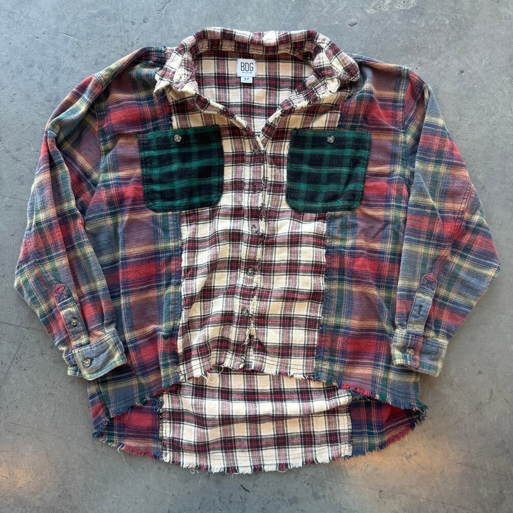 Vintage Y2k Urban Outfitters BDG Robbie Checkered Red Flannel Women's Small